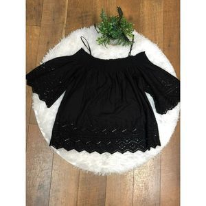 🌻 3/$25 H&M Black BoHo Top Size 6